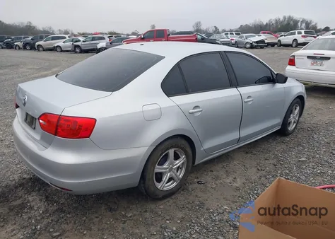2012 Volkswagen Jetta 2.0L S z USA, uszkodzony, nr VIN 3VW2K7AJ3CM326330